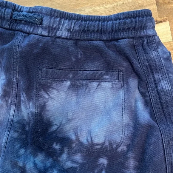 Athleta Farallon shorts - Picture 6 of 7